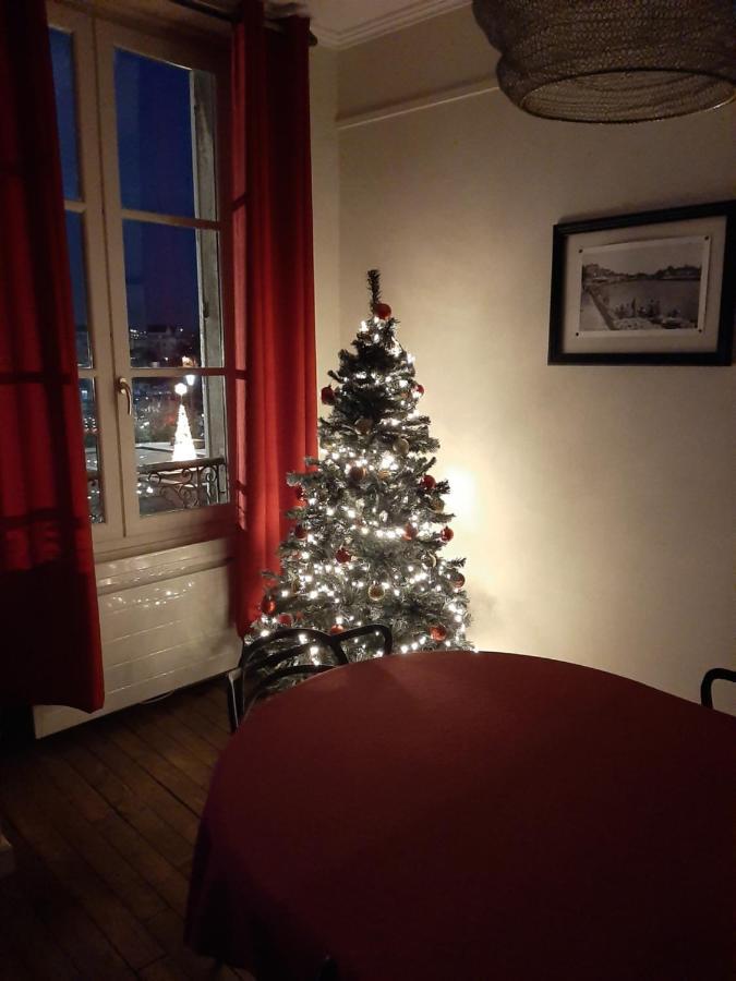Et Au Pied Coule Une Riviere, Situation Et Vue Ideales Auxerre Exteriör bild